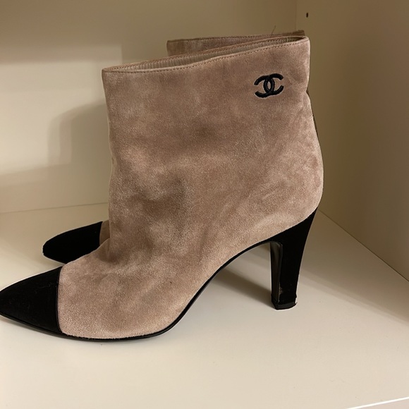 Chanel booties - Picture 2 of 5